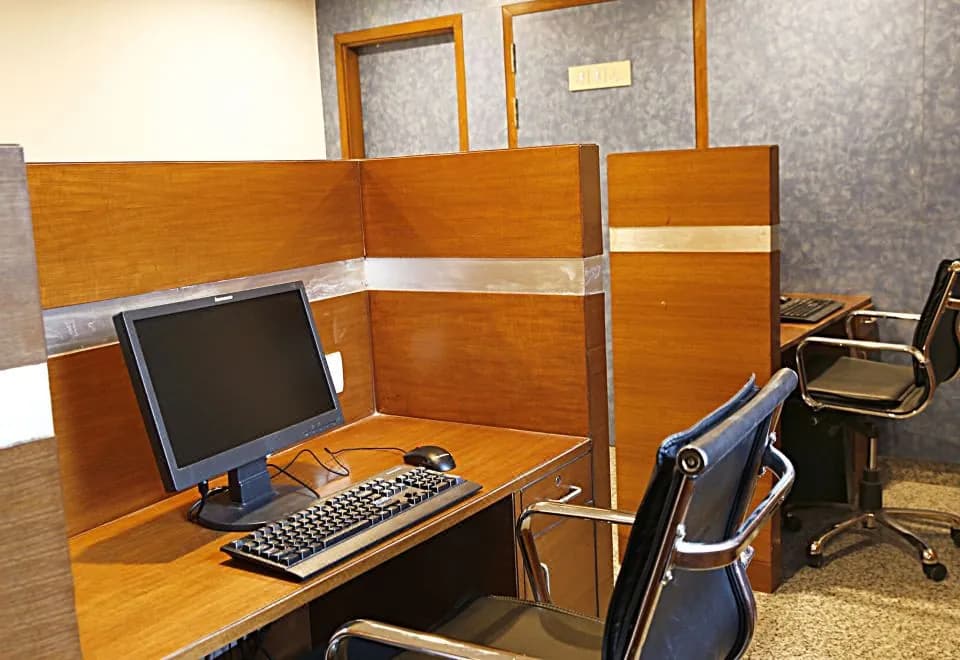 Nirwana Hometel Jaipur - A Sarovar Hotel