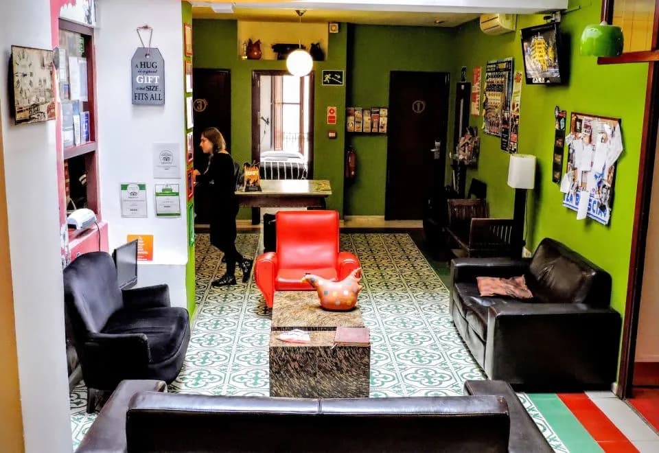 Home Youth Hostel by Feetup Hostels