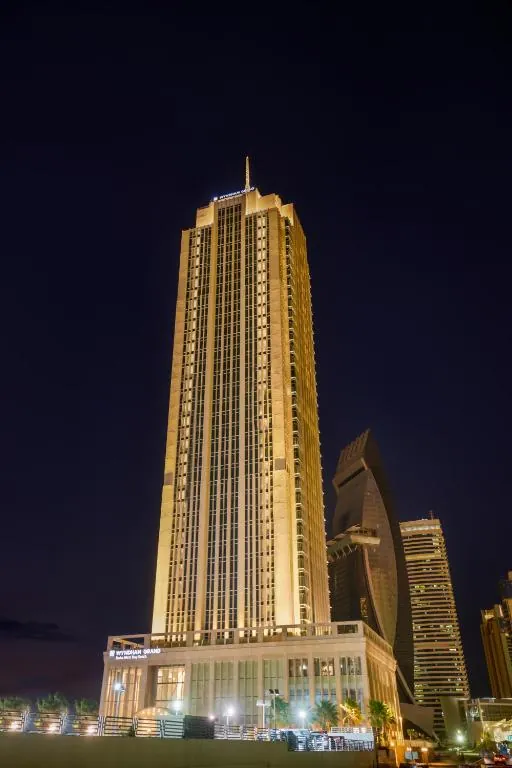 Wyndham Grand Doha West Bay Beach