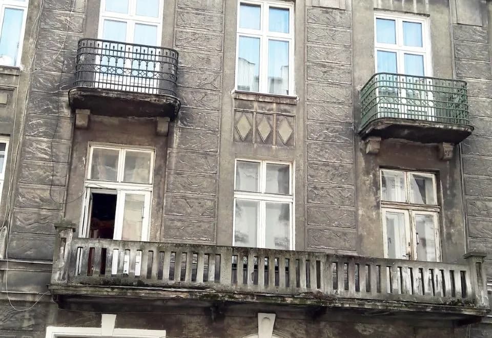 Metropolitan Apartments