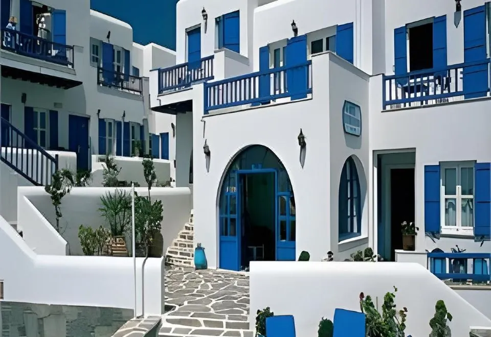 Petinos Beach Hotel