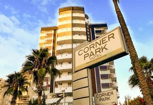 The Corner Park Hotel