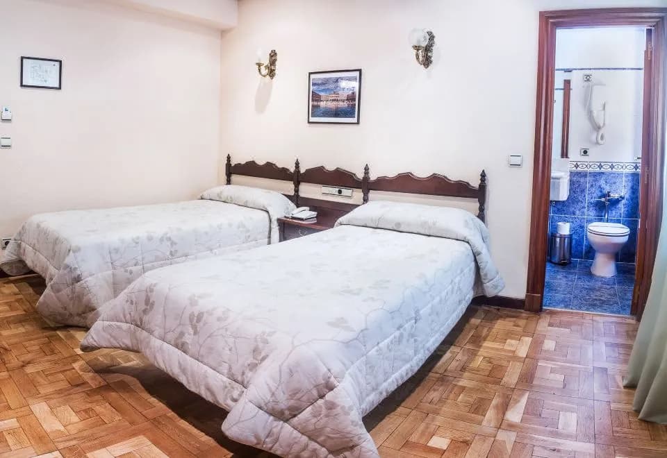 Hotel Residencia Castellano I