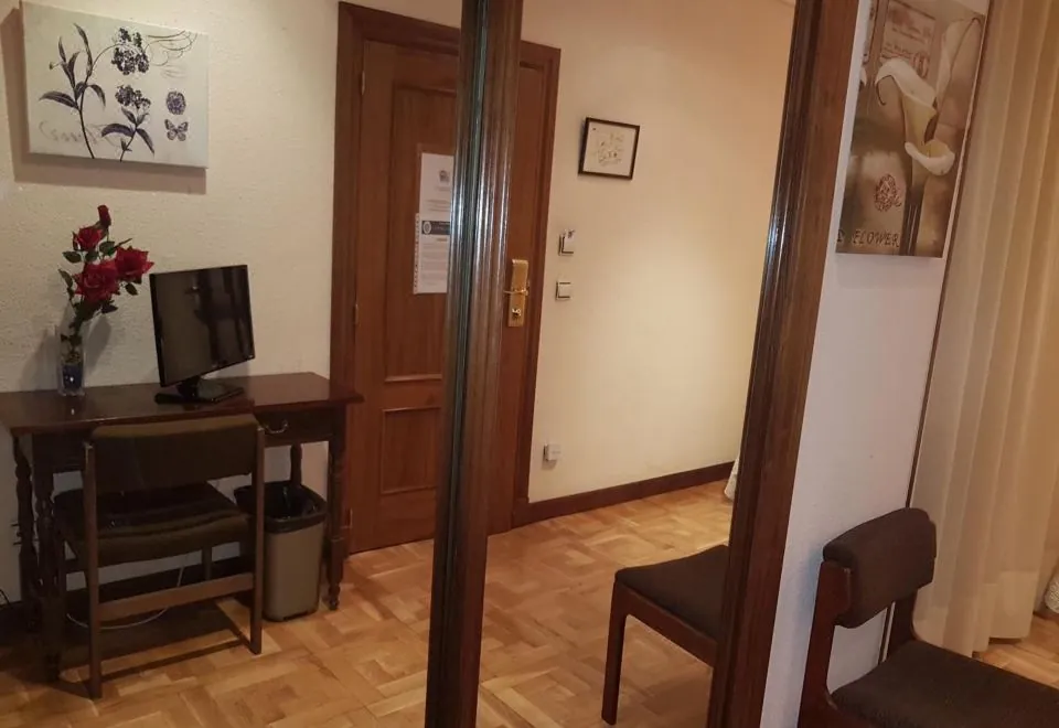 Hotel Residencia Castellano I