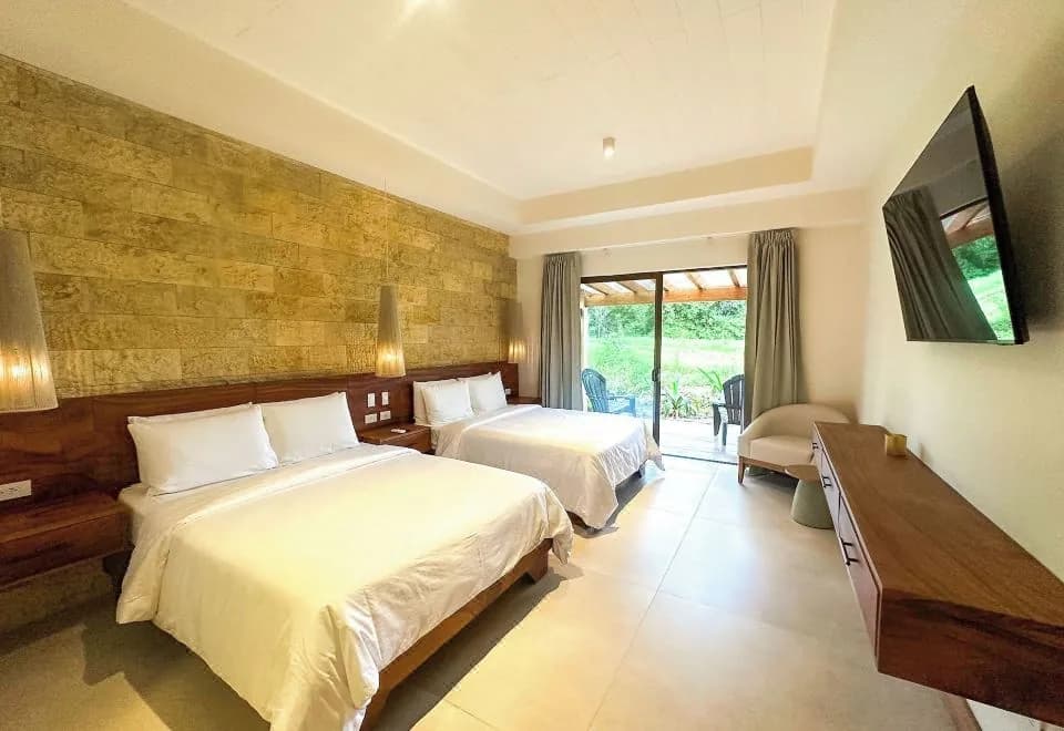 Chachagua Rainforest Hotel & Hot Springs