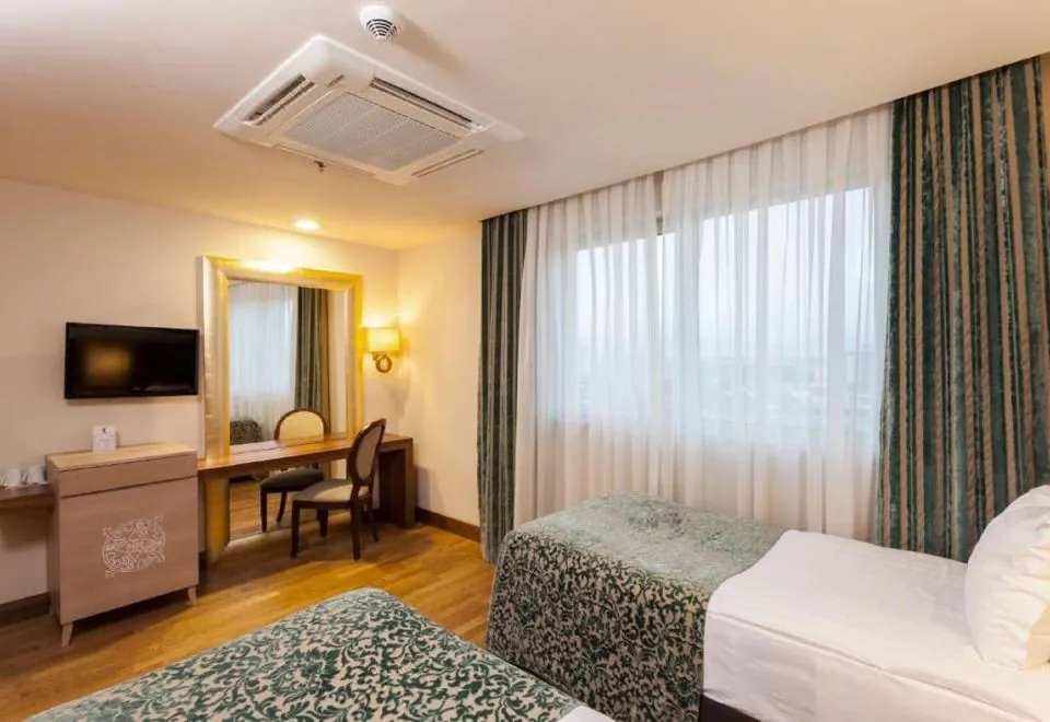 Melas Lara Hotel