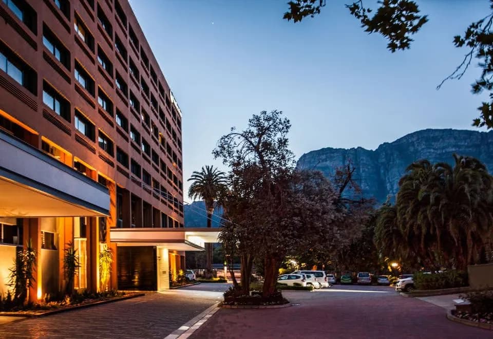 Southern Sun Newlands