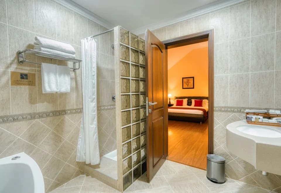Kibo Palace Hotel
