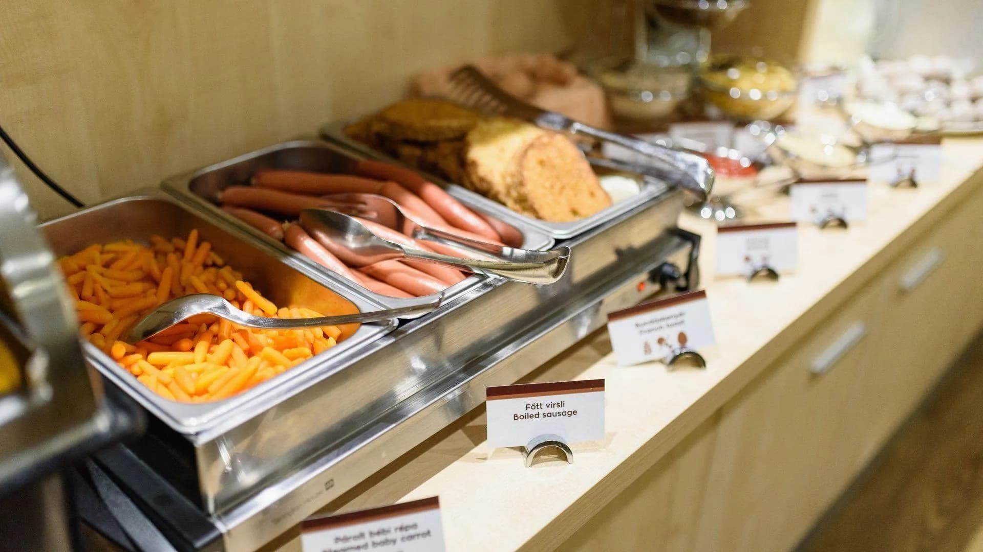 Promenade City Hotel