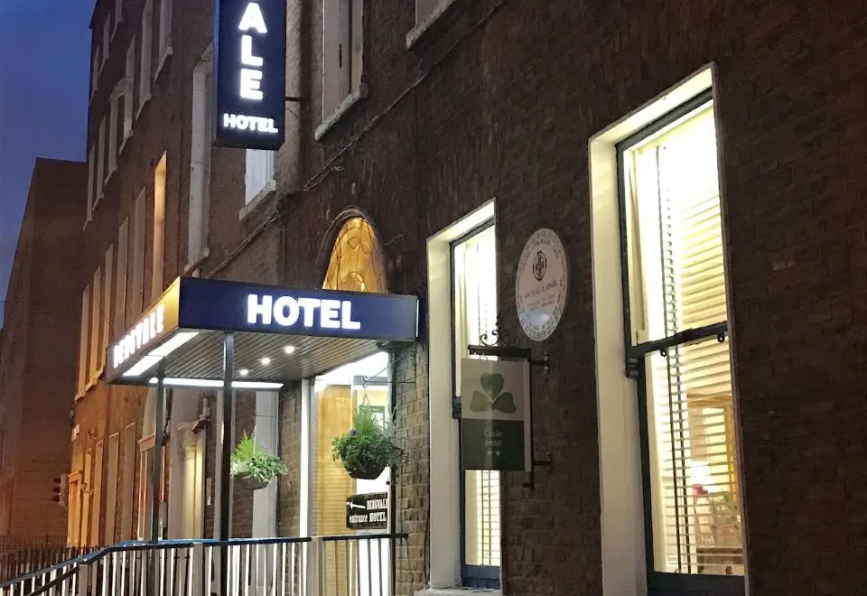 Dergvale Hotel