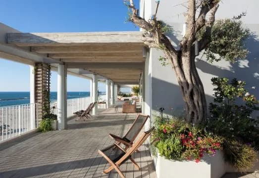 Sea Executive Suites