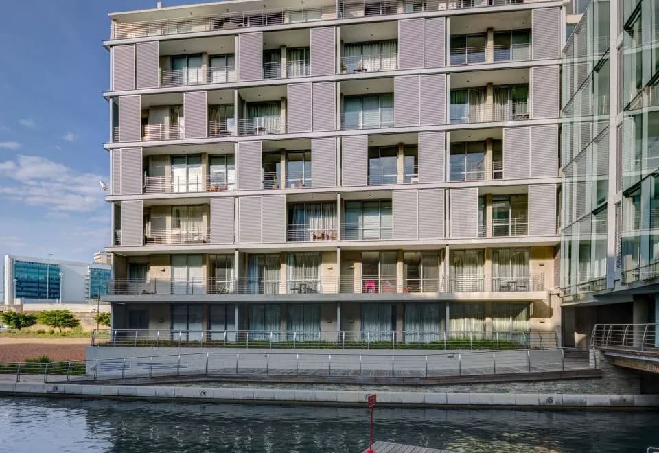Harbour Bridge Luxury Apartments