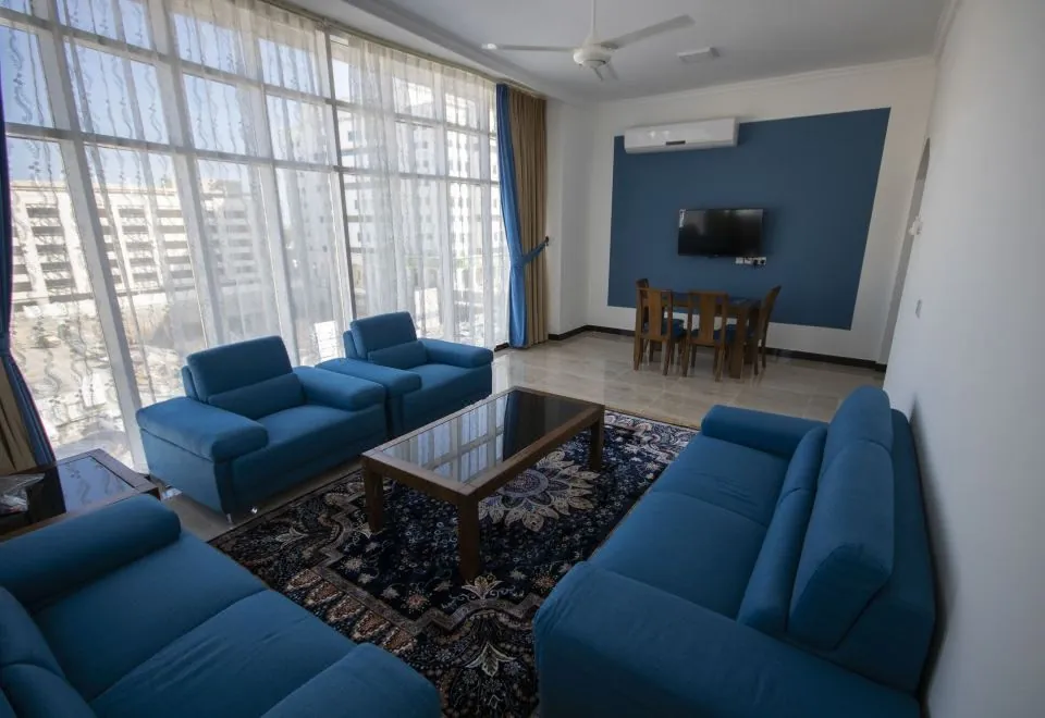 Home Station Hotel