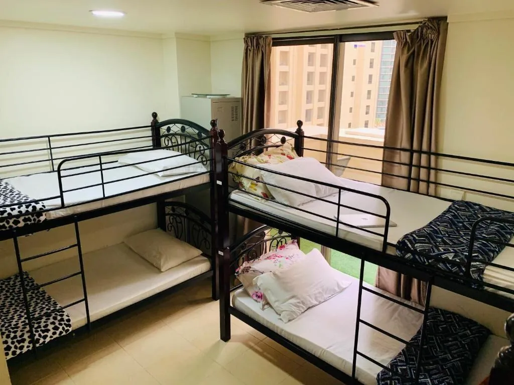 Bollywood Beach Hostel JBR