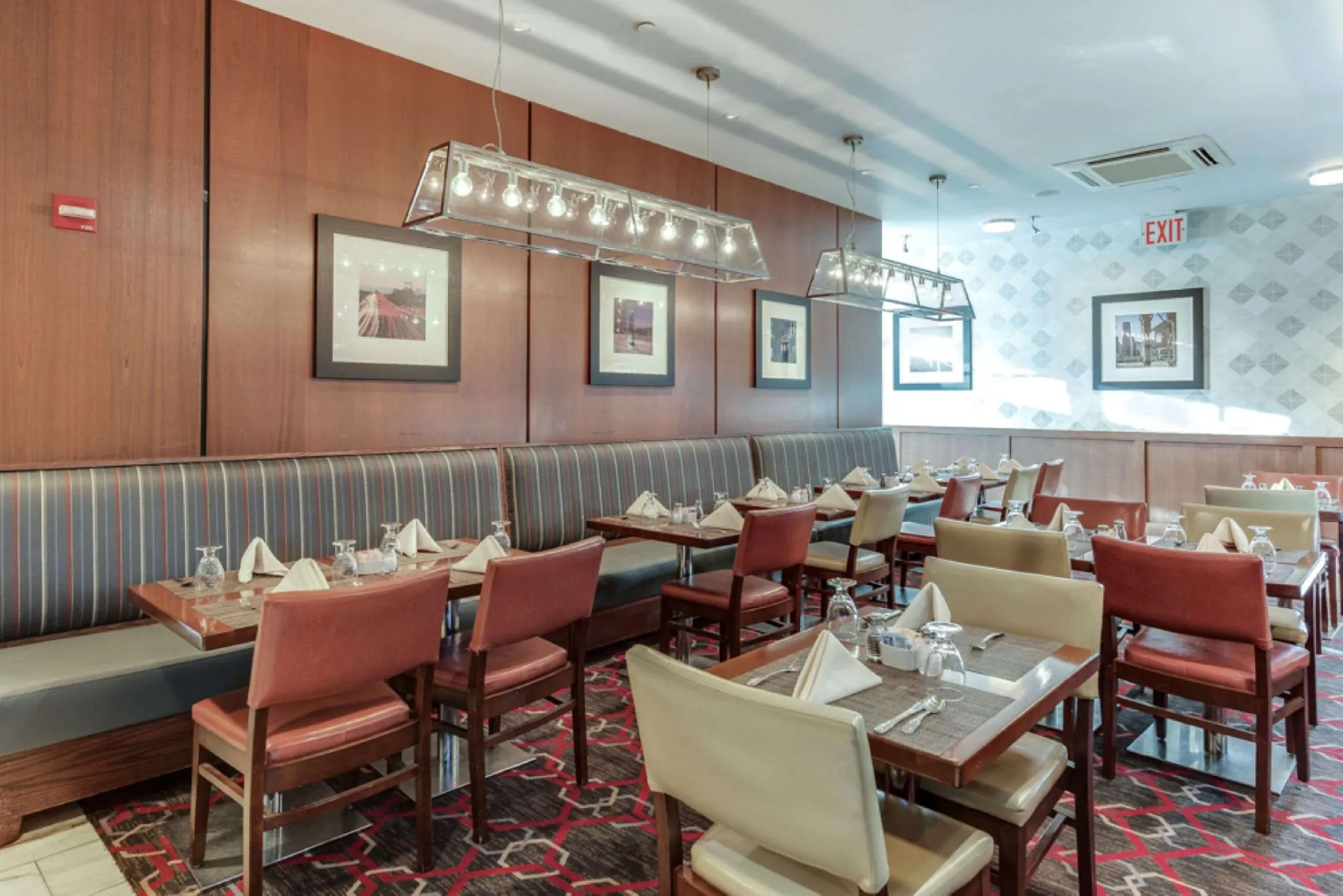 Four Points by Sheraton Long Island City