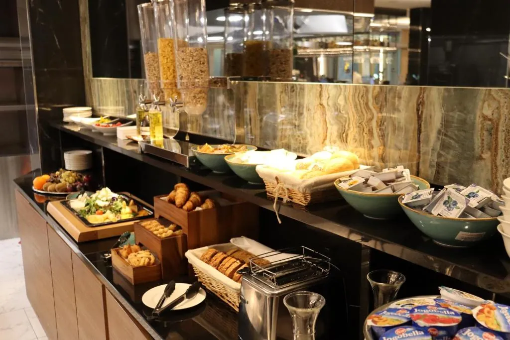 Silver Crown Hotel & Residence