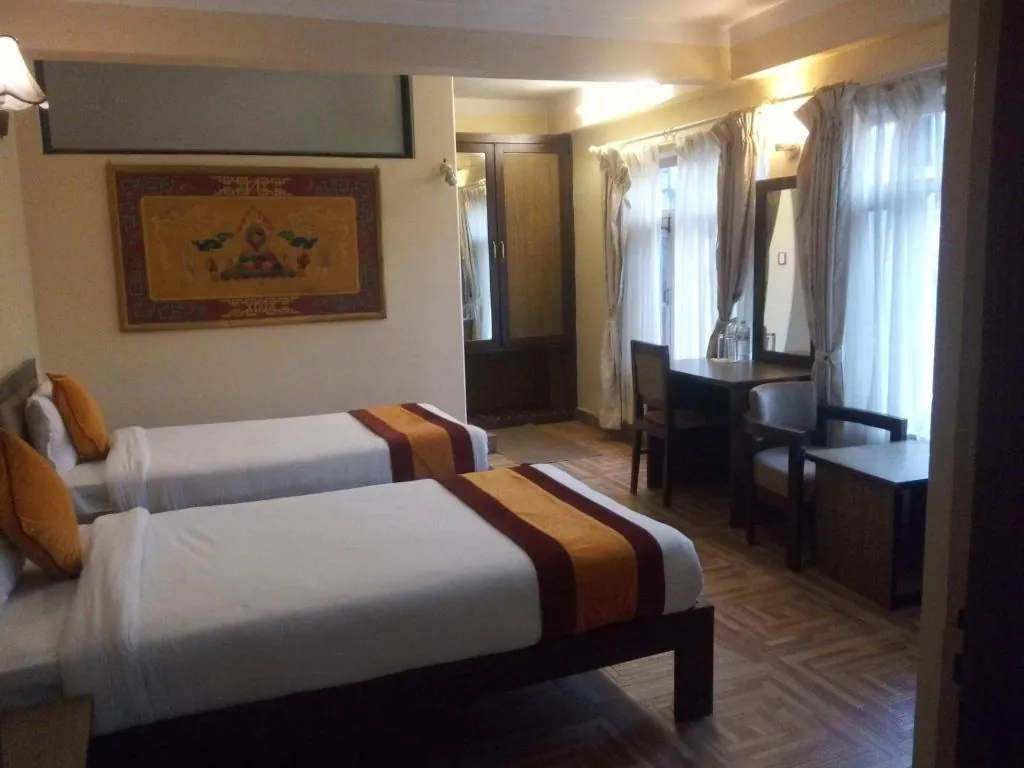 Boudha Stupa View Guest House & Rooftop Restaurant
