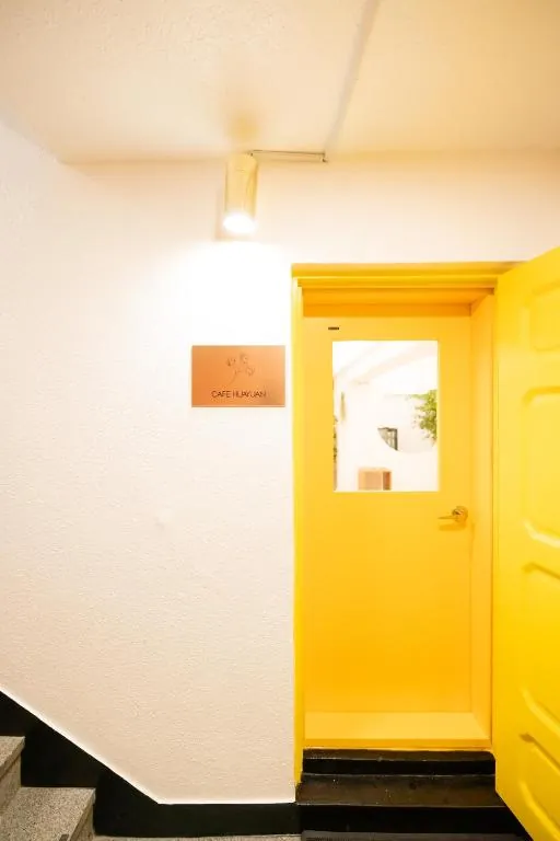 Huayuanhouse HQ in hongdae