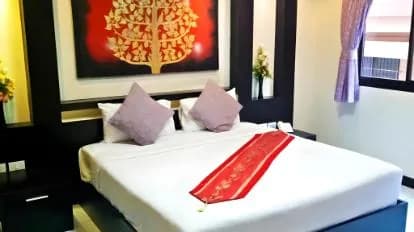 Zip Hotel & Restaurant