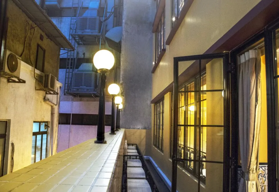 Billion Family Inn