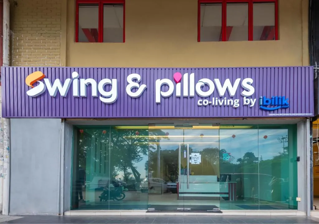 Swing & Pillows @ PJ SS2
