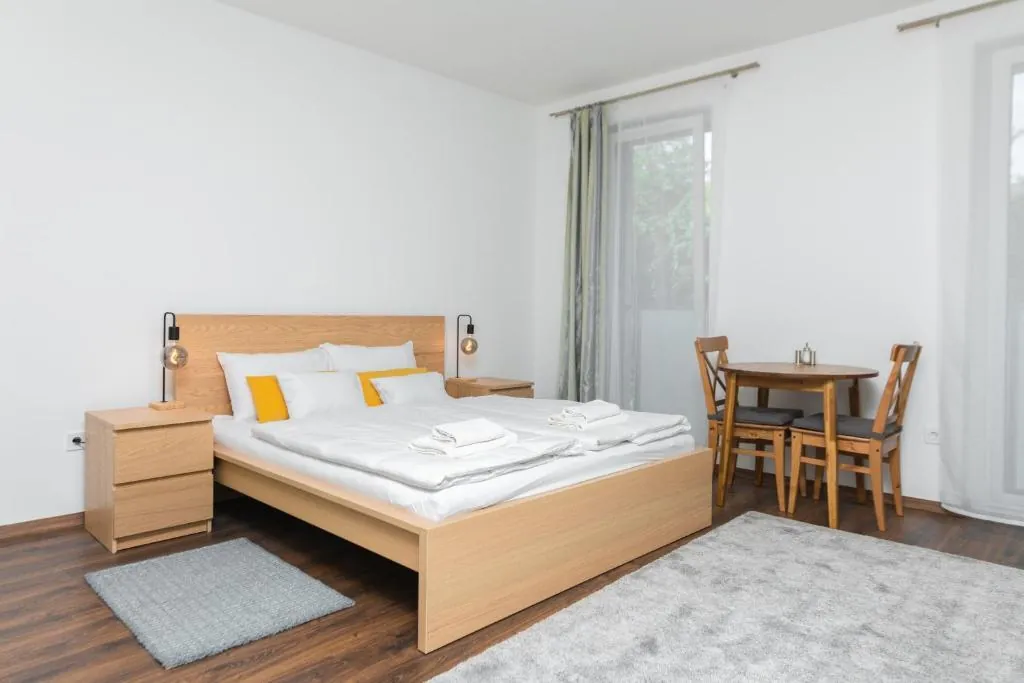 WestSide Apartments by UrbanRent