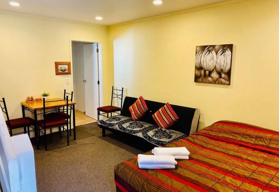 Baden Lodge Motel