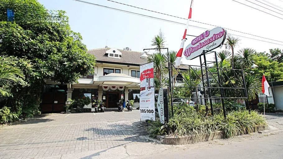Hotel Winotosastro Garden