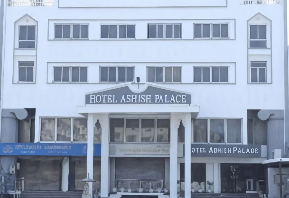 Hotel Ashish Palace