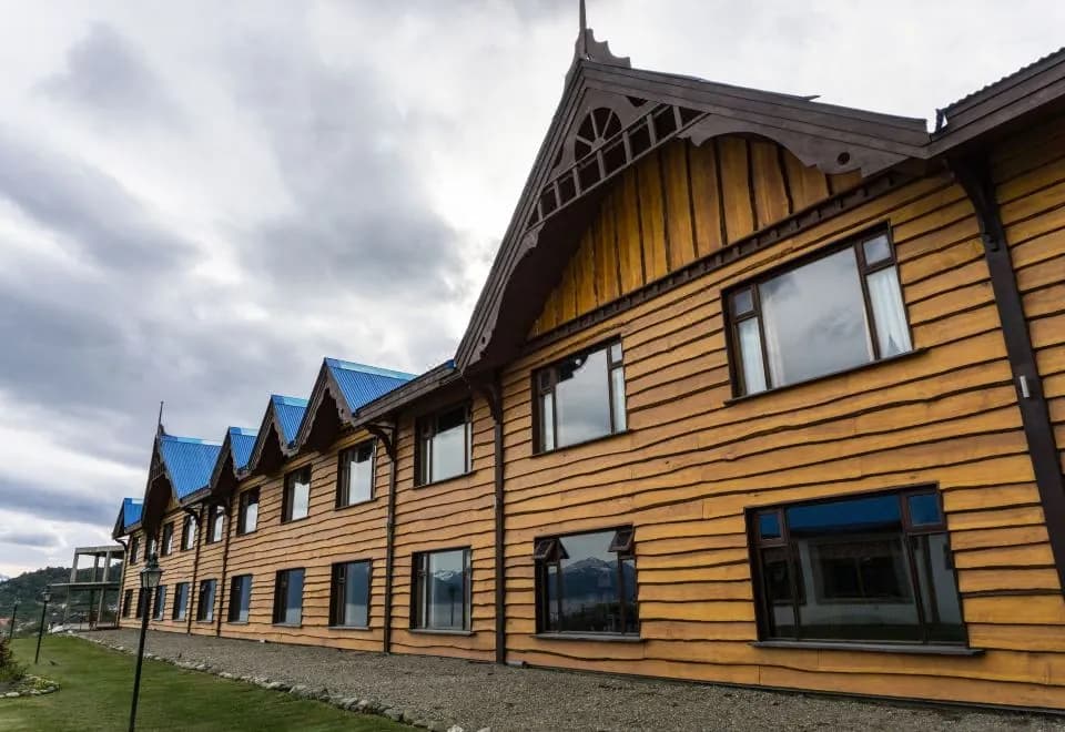 Hotel Los Ñires