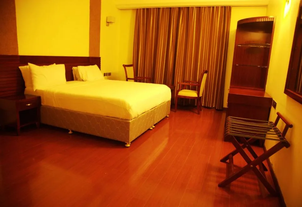 OSinkirri Hotel