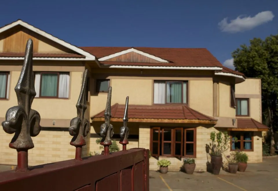 OSinkirri Hotel