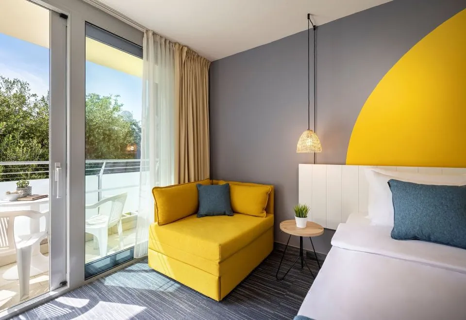 Club Dubrovnik Sunny Hotel by Valamar