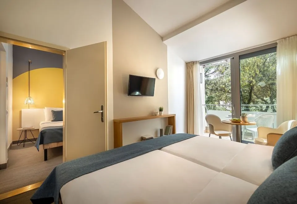 Club Dubrovnik Sunny Hotel by Valamar