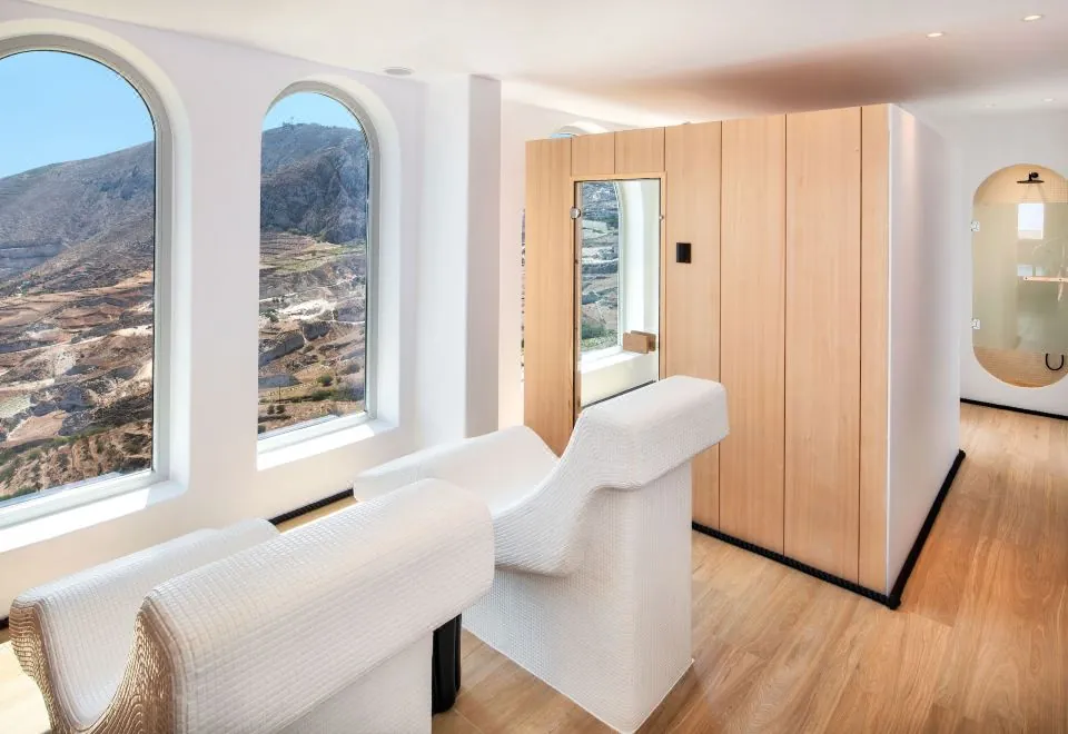 Skyfall Suites - Adults Only
