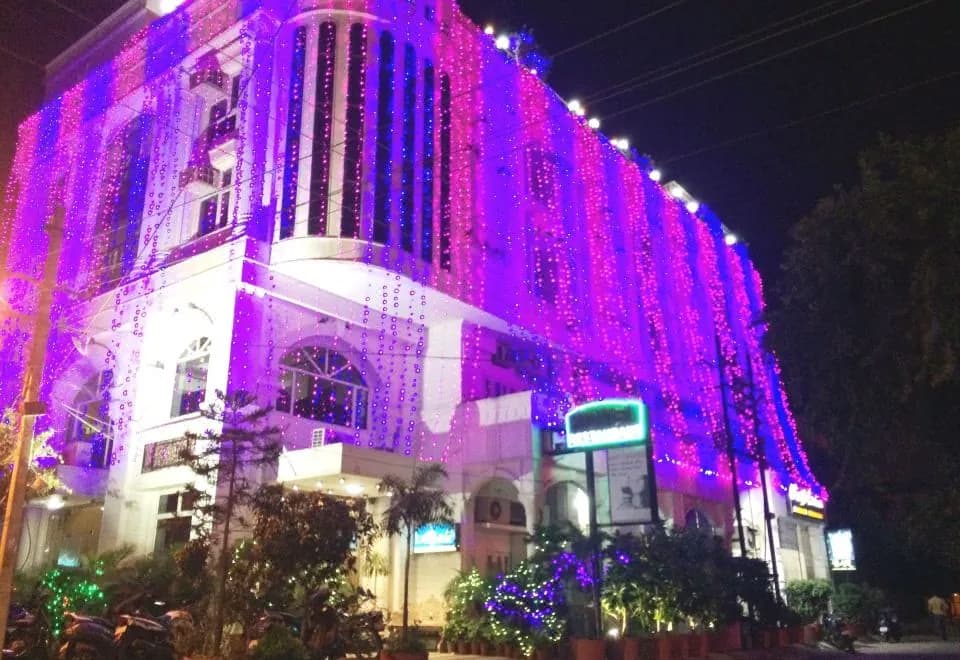 Hotel Kings Corner