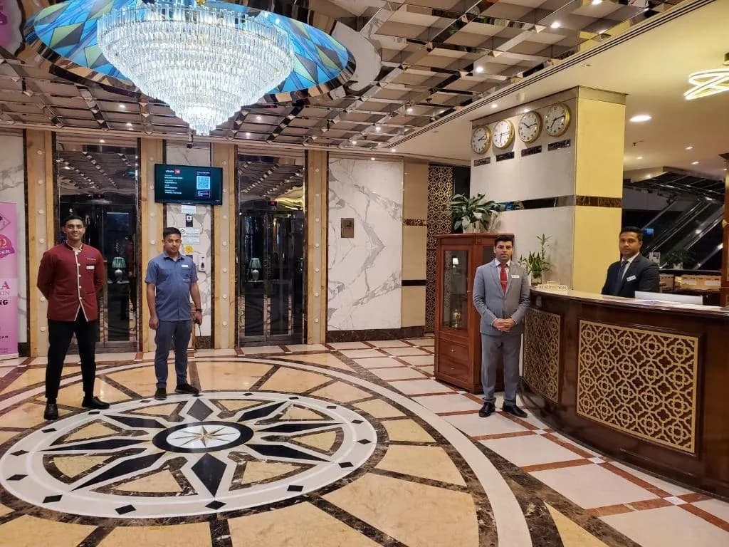 Royal Concorde Hotel &Suite