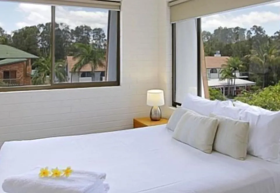 Main Beach Apartments