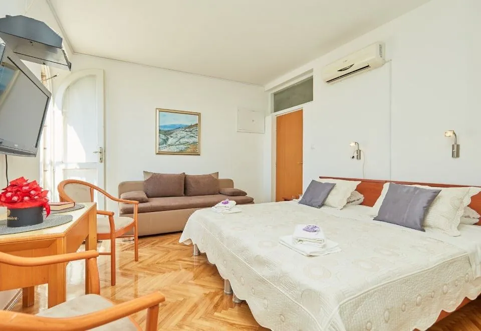 Villa Kate Dadi?