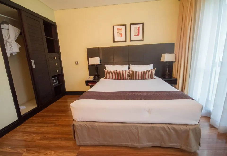 Mount Meru Hotel