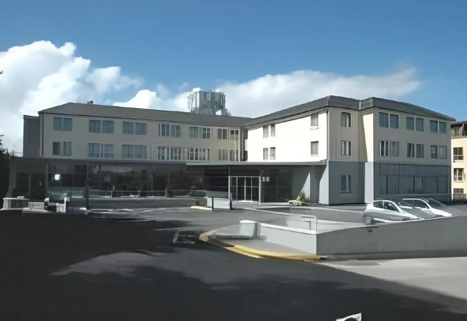 Rochestown Lodge Hotel
