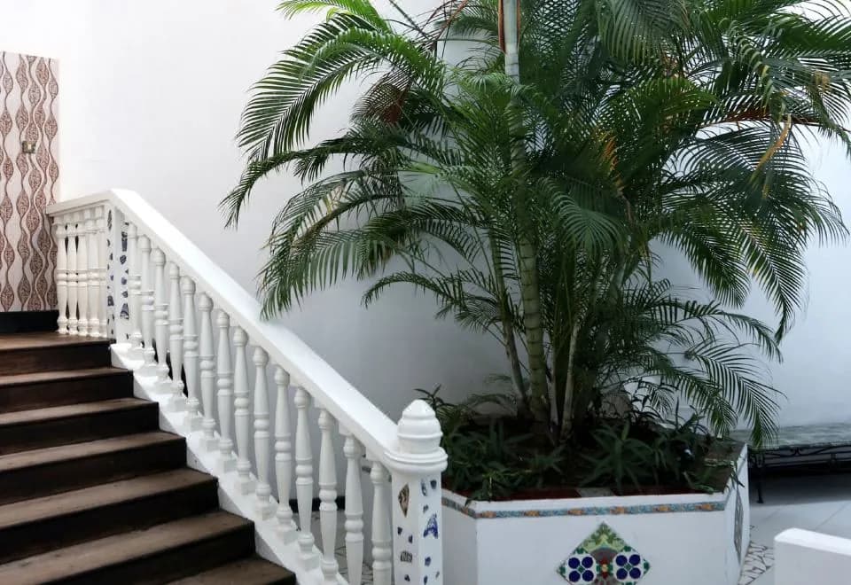 Tausi Palace Hotel