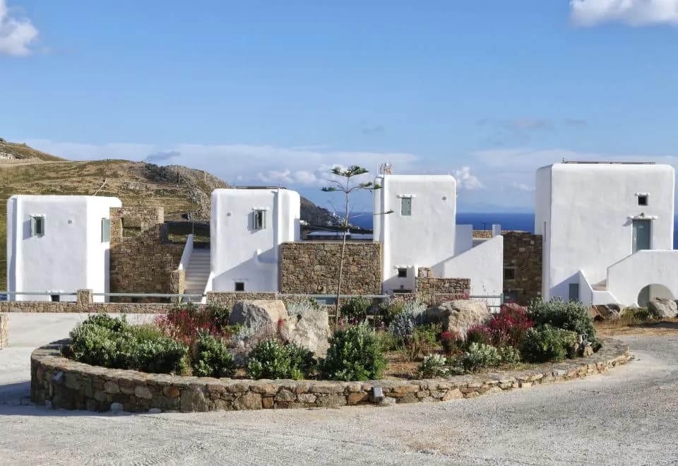 Niriides Luxury Homes