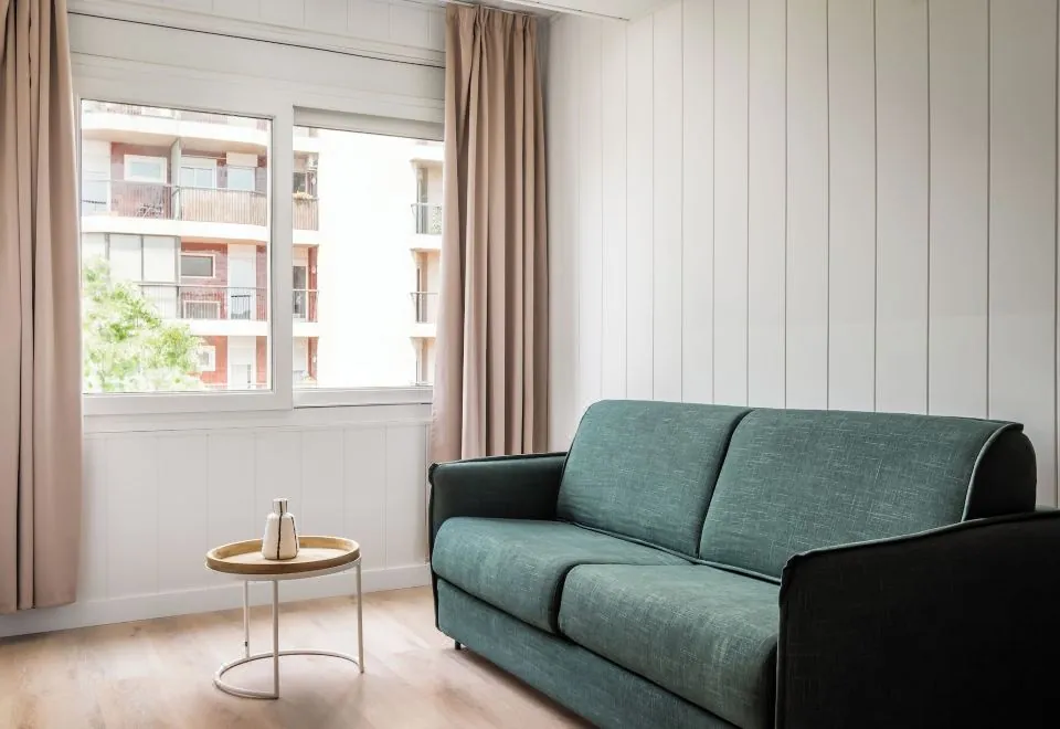 Erba by Pillow