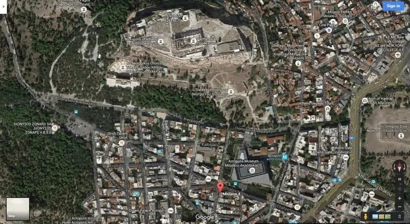 Apartment at The Foothills of Acropolis