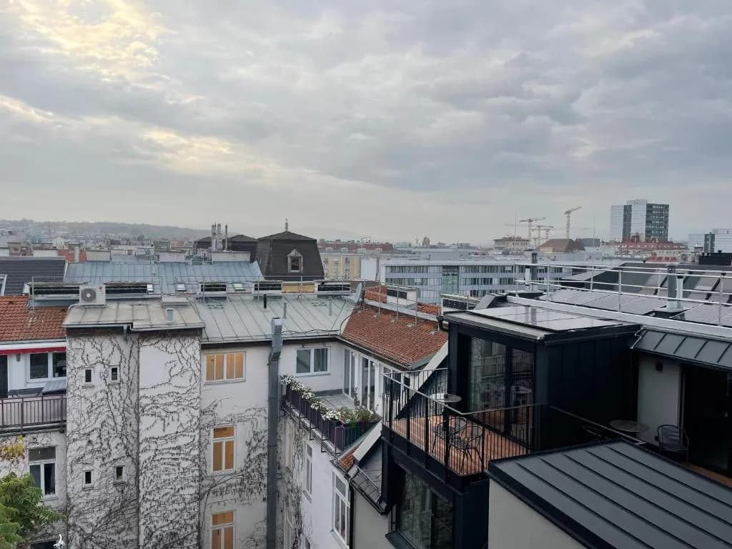 WELTWIEN Luxury Art Apartments