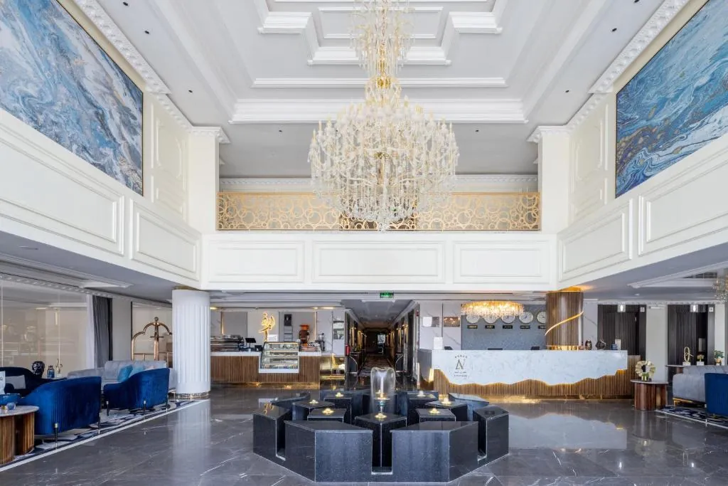 Luxury Night Hotel