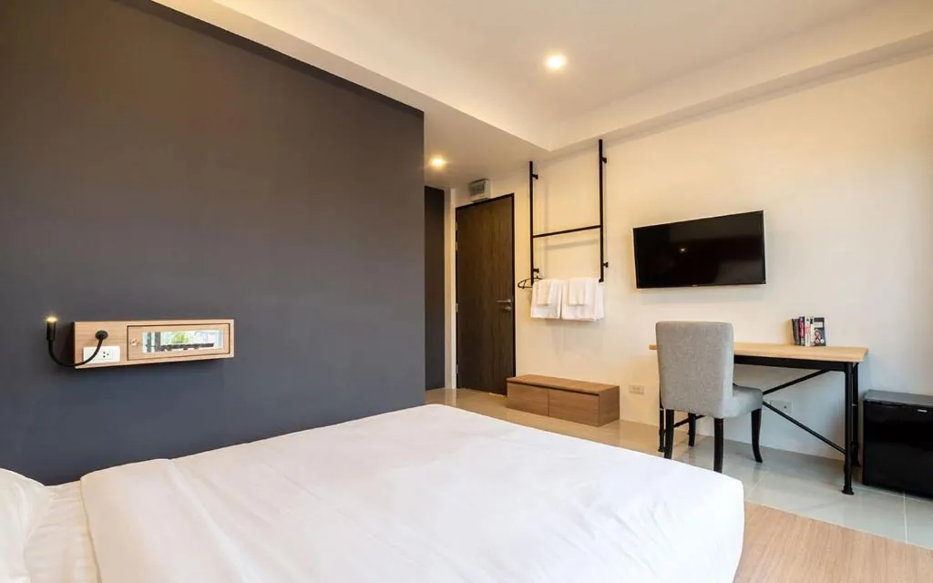 Kata Poshtel Phuket