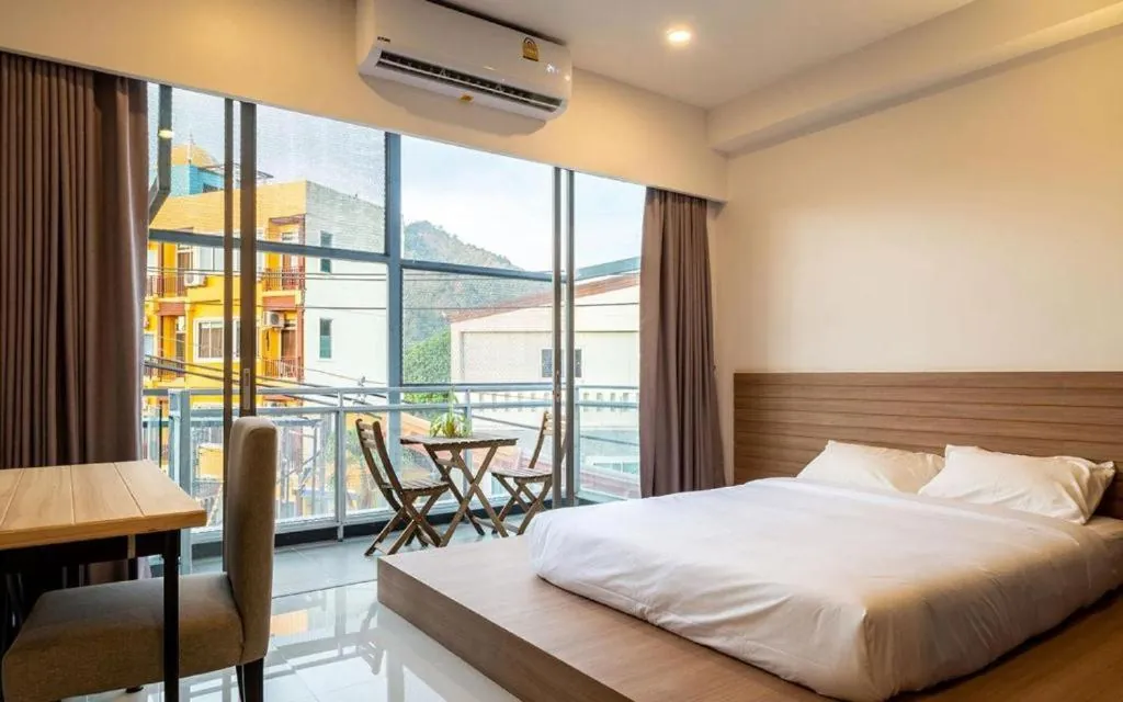 Kata Poshtel Phuket