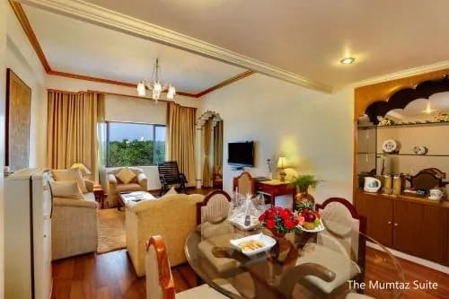 Hotel Clarks Shiraz Agra